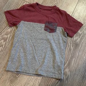Gray and burgundy color block shirt with the dye pocket